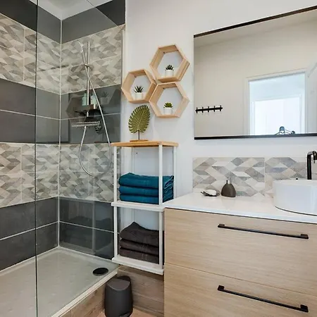Appartement Joli T3 Avec Balcon - Gare St-Charles A 50 M à Marseille Extérieur photo