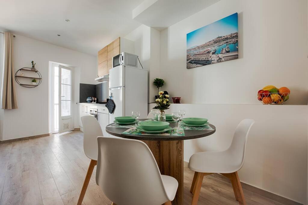 Appartement Joli T3 Avec Balcon - Gare St-charles A 50 M